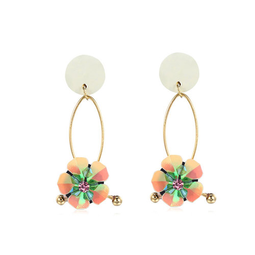 Two-Tone Sequin Petals Earrings - Cream